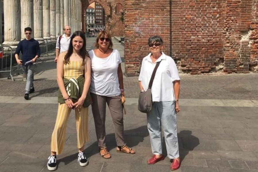Milan: Private Custom Walking Tour With A Local Guide - Pickup in Milan and That First Easy Orientation Walk