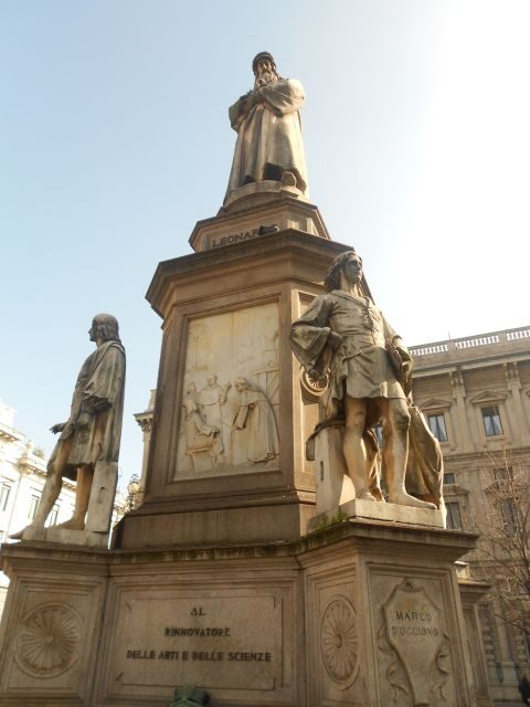 Milan: Private or Shared Essential Walking Tour - What’s Included (and What You’ll Pay Extra)
