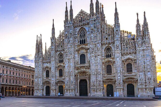 Milan Private Tour of the Duomo and the Terraces of the Duomo - Teatro alla Scala: Quick Outside Peek Without Ticket Hassles