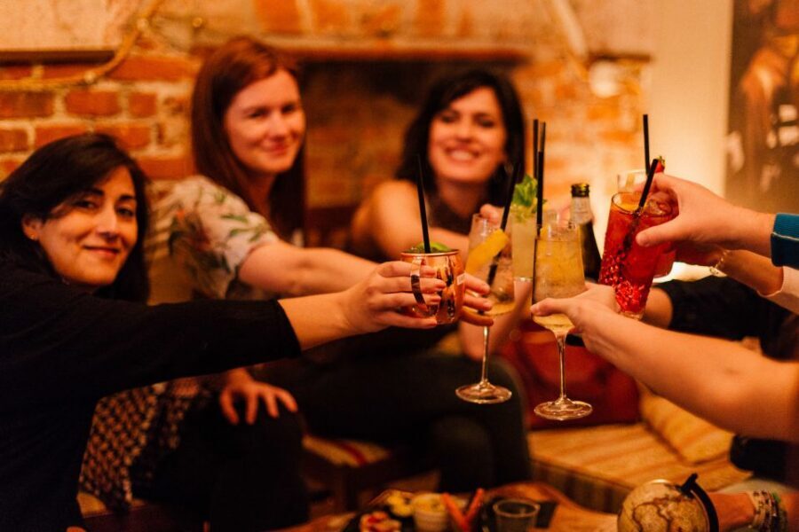Milan: Private Tour with Drinks & Bites in Centro Storico - The Drink and Bite Stops: How the Evening Actually Works