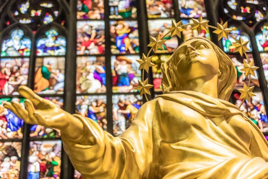 Milan: Scala Theater and Duomo Cathedral Guided Tour - How the 2-hour walking flow feels on the ground