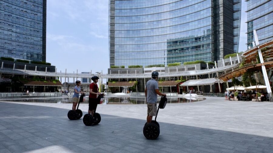 Milan: SEGWAY Tour with Live Tourist Guide 2 hours & half - How the 2-hour Milan Segway format really works