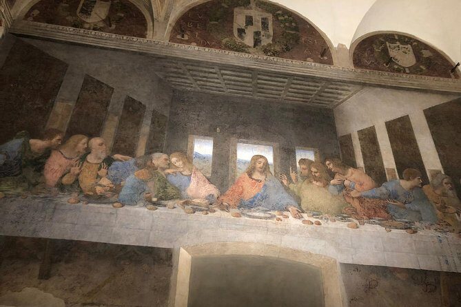 Milan Semi-Private Max 6 People Tour with Last Supper and Duomo - Duomo di Milano at street level: what the tour gets right (and what it doesn’t)