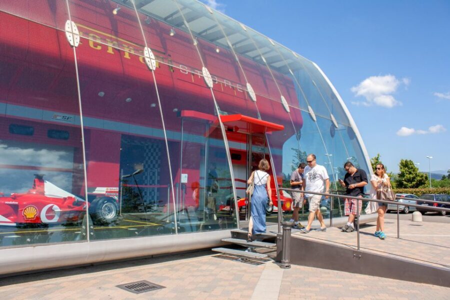Milan: Serravalle Designer Outlet Roundtrip Bus Transfer - Serravalle’s Shopping Time: Making the Most of 6 Hours