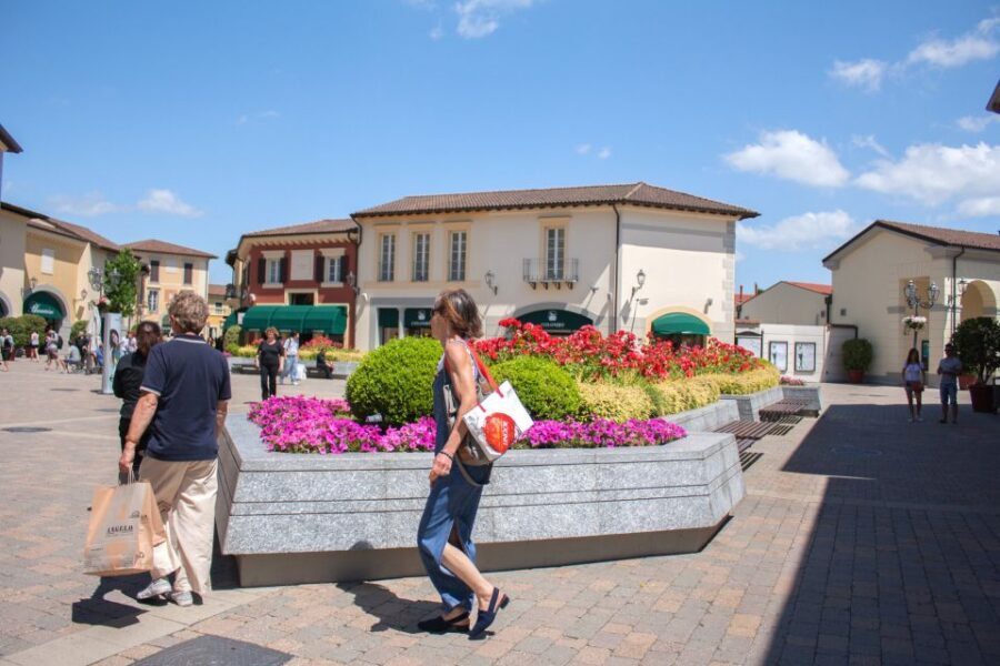 Milan: Serravalle Designer Outlet Roundtrip Bus Transfer - Who This Trip Is Best For