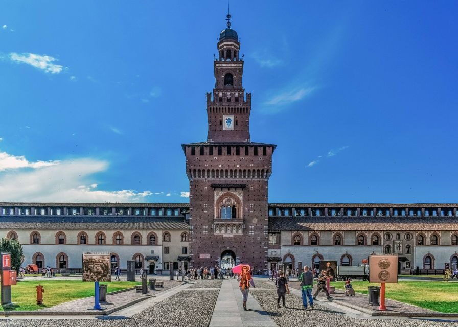 Milan: Sforza Castle and Michelangelo's Pietà Rondanini Tour - Sforza power told through courtyards and symbols
