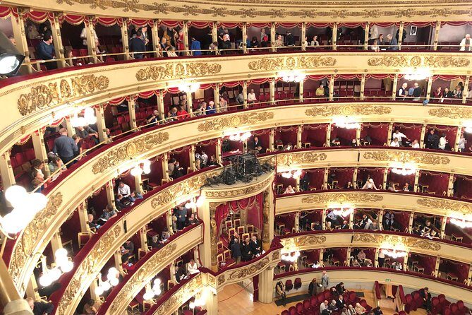 Milan: Skip-the-Line La Scala Theatre Museum Guided Tour - Optional Add-On: The Hop-On Hop-Off 2-Day Bus in Milan