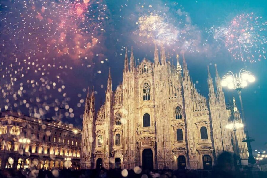 Milan Small Group: Duomo & Rooftop, Castle, Gelato Tasting - Duomo Cathedral: what the guide helps you notice in 50 minutes