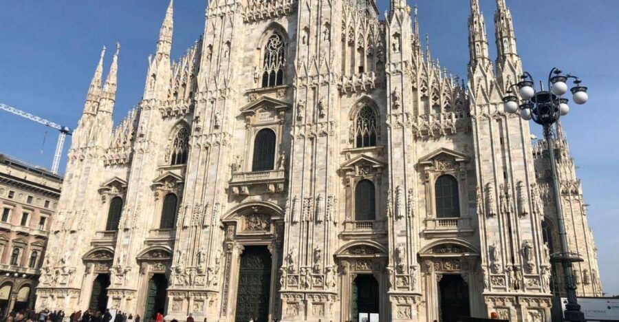 Milan: Small Group Walking Tour with Last Supper Access - Stop 1: The Meeting Point and How to Start Without Stress