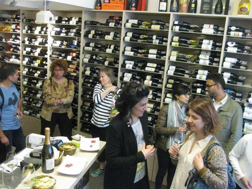 Milan: Wine Tasting with an Italian Sommelier - Should you book this Milan wine tasting?