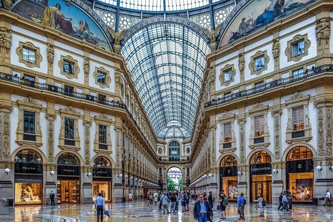 Milano Walking Tour with Audio and Written Guide by a Local - Stop-by-stop: Castello Sforzesco to Piazza della Scala
