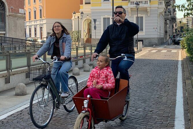 Milan's Hidden Gems: Unique Bike Tour (ENG, NL) - Pace, Safety, and Why Bike Paths Change Everything