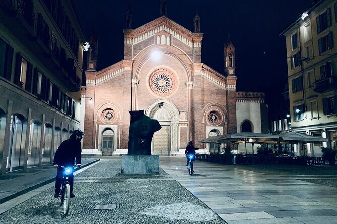 Miles and smiles /// Milan's ride - Sempione to the Arch of Peace: Riding While the City Changes