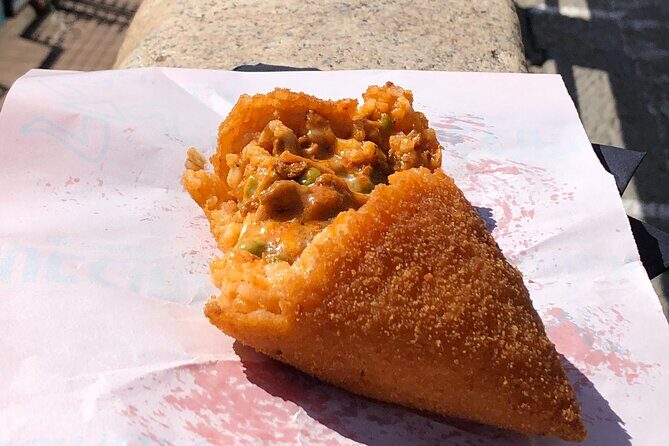 NO DIET CLUB - Best Food Tour in Milan ! - Stop 1: Welcome Bites and Milan Orientation