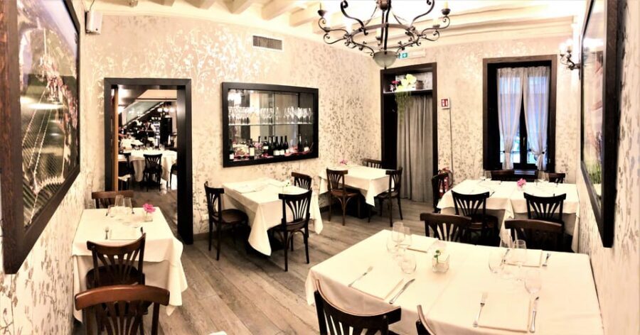 Piedmontese dinner in Milan all included - A Piedmontese food-and-wine reset near Porta Garibaldi