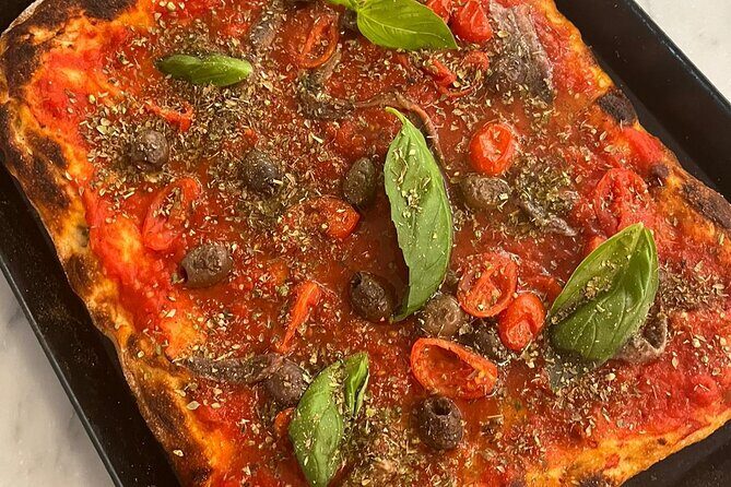 Premium Pizza Making Class at a Pizzeria in Como - Wood-fired oven pizza: the smell test and the final bake