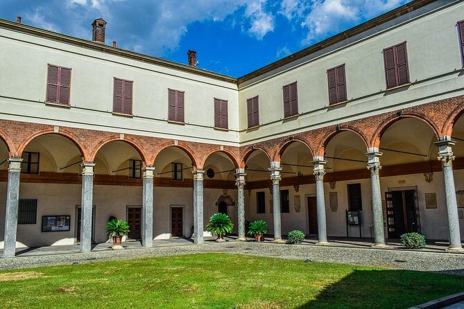Private Best of Milan Guided Tour with Duomo, La Scala Theatre and Sforza Castle - Castello Sforzesco: Courtyard and Exterior-Only Views That Still Land