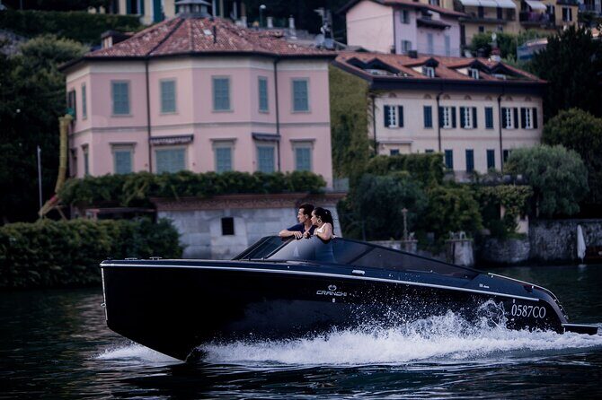Private Boat Tour on the Lake Como - Villa Olmo: the easy-to-love opening stop
