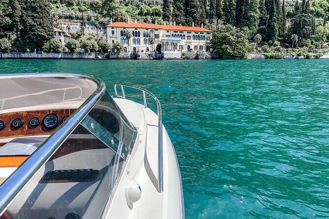 Private guided speedboat cruise on Lake Como from 1H to 4H - Santa Maria Maddalena: a medieval bell tower you spot instantly
