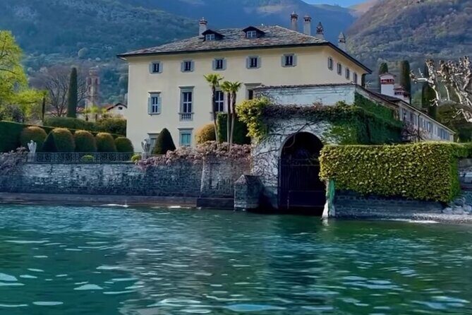 Private Lake Como Boat Tour with Captain Exclusive Scenic Cruise - Meeting at LarioLungo: getting on board without stress