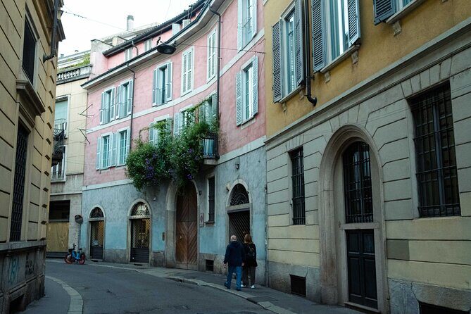 Private Milan Street Photography Walking Tour with an Artist - Price and value: does $240.82 make sense for 3–4 hours?