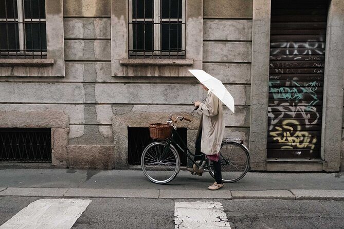 Private Milan Street Photography Walking Tour with an Artist - How Ersan Ceviz’s artist approach helps your photos