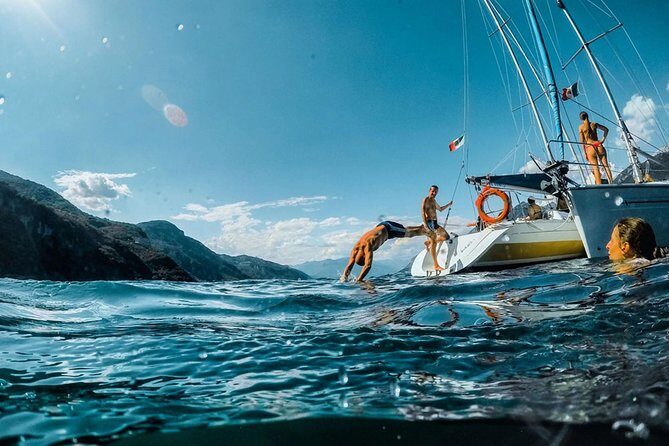 Sailing Experience on Lake Como: Fun, Relax and Adventure! - Why this Lake Como sail feels different than a sightseeing boat