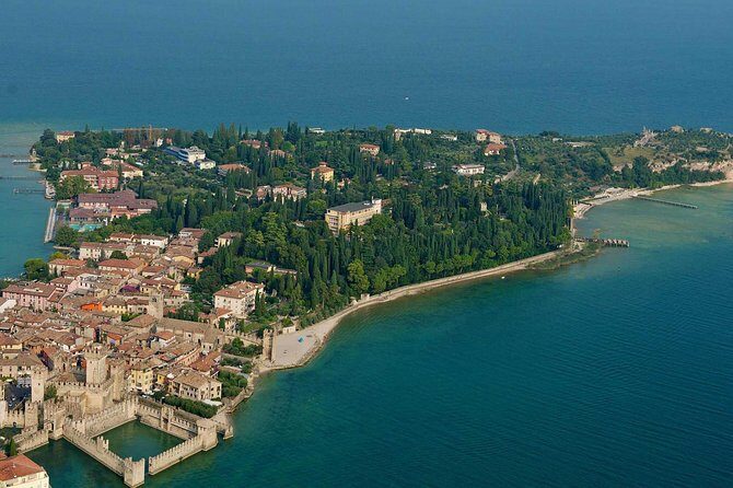Sirmione & Verona, Lake Garda, tour from Milan - Centro Storico Sirmione: medieval lanes and the slow-down factor