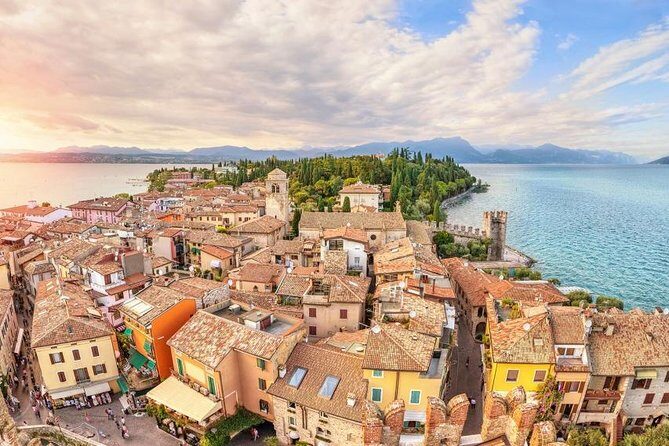 Sirmione & Verona, Lake Garda, tour from Milan - Casa di Giulietta: a short stop with room to choose your pace