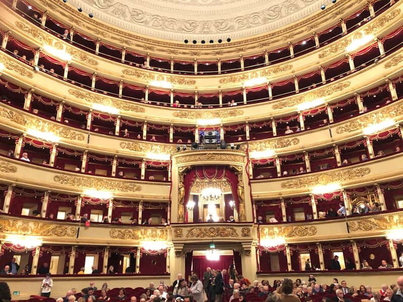 Skip-the-Line Duomo & La Scala Museum Tour + Hop On Hop Off - Key things I’d bank on in this tour