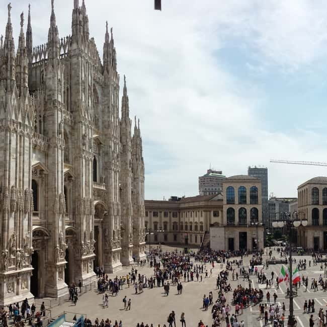 Skip-the-Line Duomo & La Scala Museum Tour + Hop On Hop Off - Audio and small tech issues to plan for