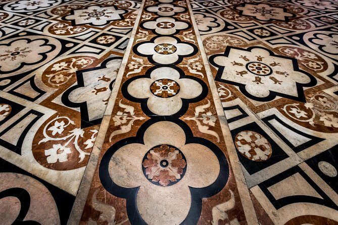 Skip the Line: Milan Duomo Tour - Headsets, small groups, and pacing that actually works