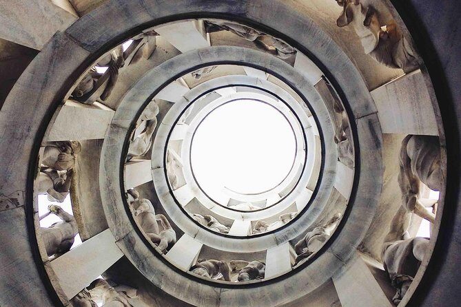 The Monumental Cemetery of Milan guided experience - Key highlights