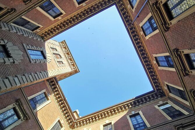 The Secret Milan – An Exclusive Stroll Beyond the Beaten Path - Quadrilatero del Silenzio: flamingos, art nouveau, and finding the quiet on purpose