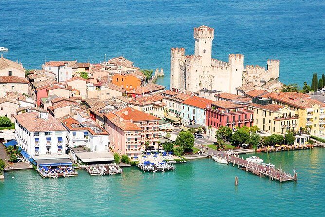 Verona & Lake Garda with Boat Cruise: Full-Day Tour from Milan - What the guides do that actually helps (not just facts on a script)