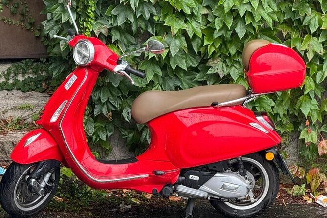 Vespa tour adventure on the lake - Vespas, Helmets, and the Licence Reality