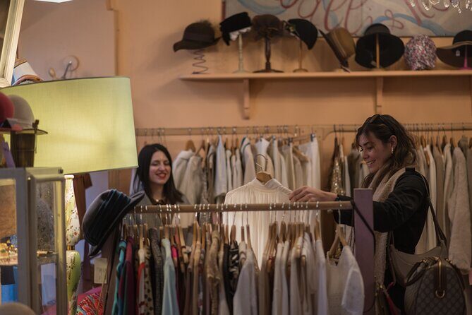 Vintage Shopping Tour in Milan - Piazza Affari and Piazza Cordusio: Quick City Flavor on the Way to Brera